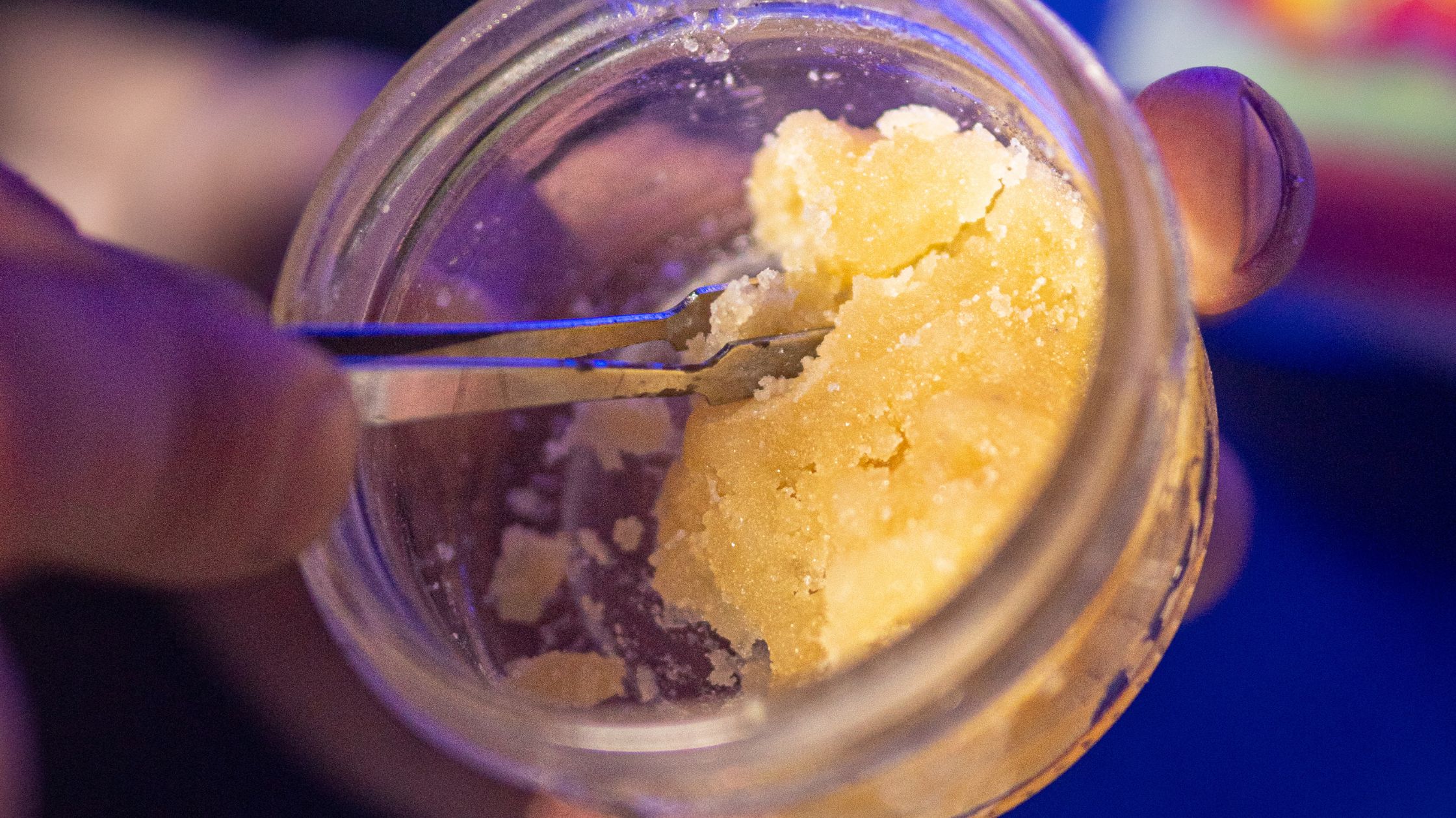 rosin at a weed club in Madrid