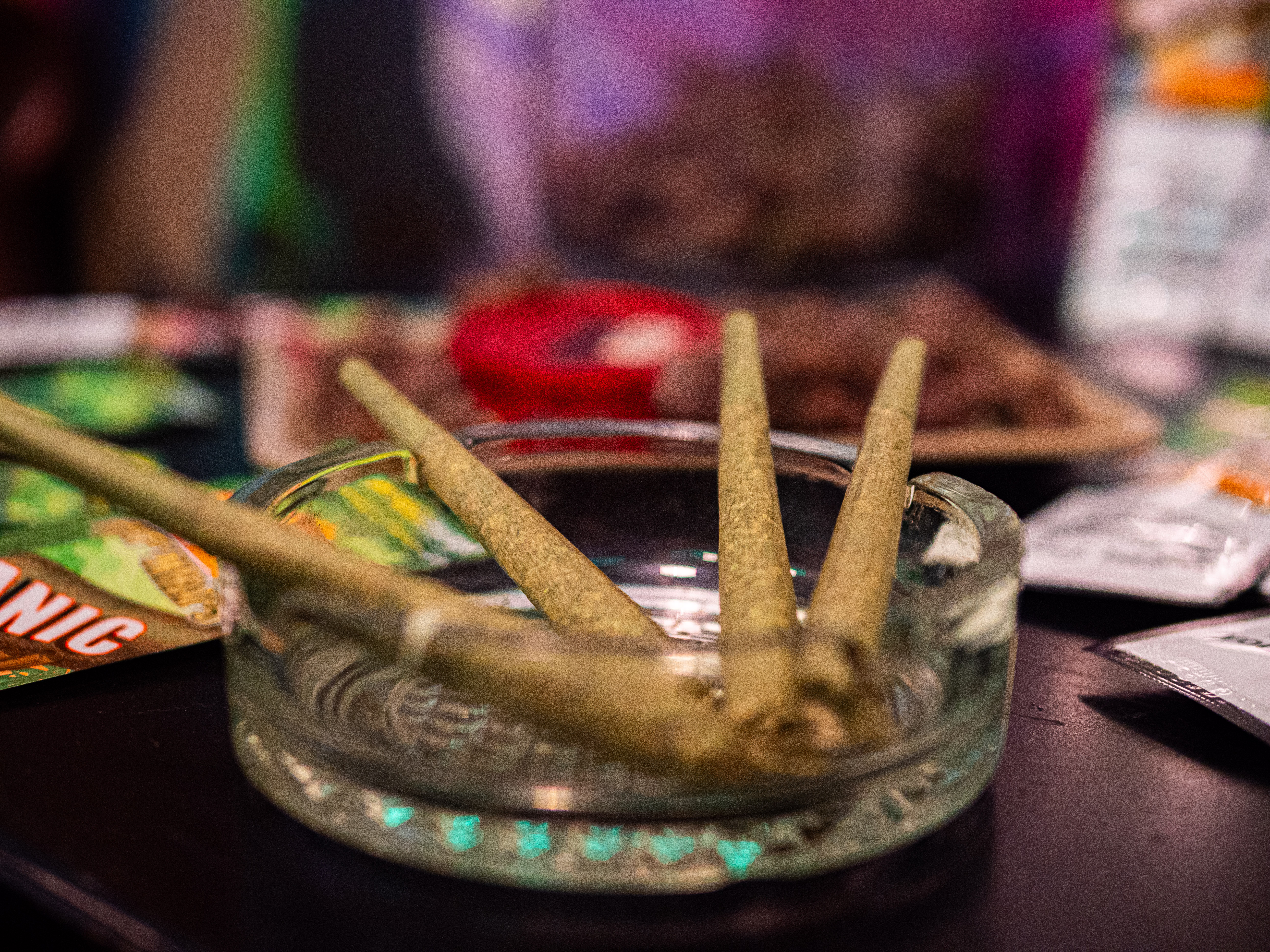 Club cannabico pintura en Madrid